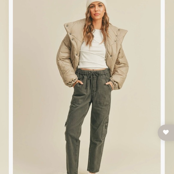 Miou Muse Rowan Cream Cropped Quilted Puffer Jacket 🤎 - Picture 4 of 9